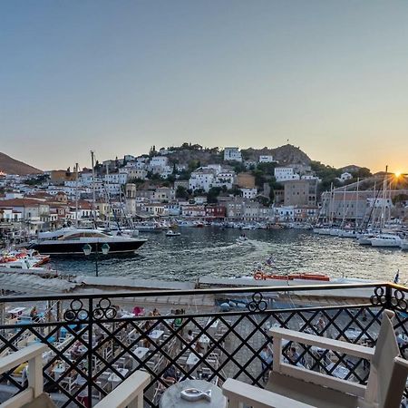 Готель Upper Hydra Екстер'єр фото